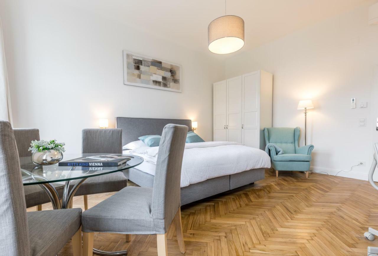 Easy Vienna 15 Contactless Check In Apartment ภายนอก รูปภาพ